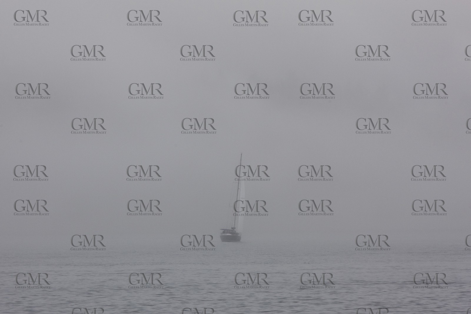 26 08 2008 - Anacortes (WA, USA) - America's Cup - BMW ORACLE Racing - 90 ft trimaran launch - structural tests completed by Design Team