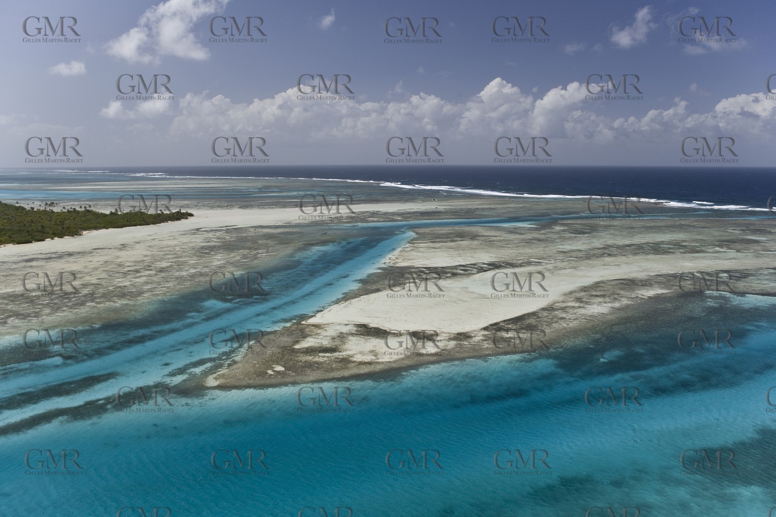 01 02 2008 - San Blas Archipelago (Panama) - Motor Yacht Senses