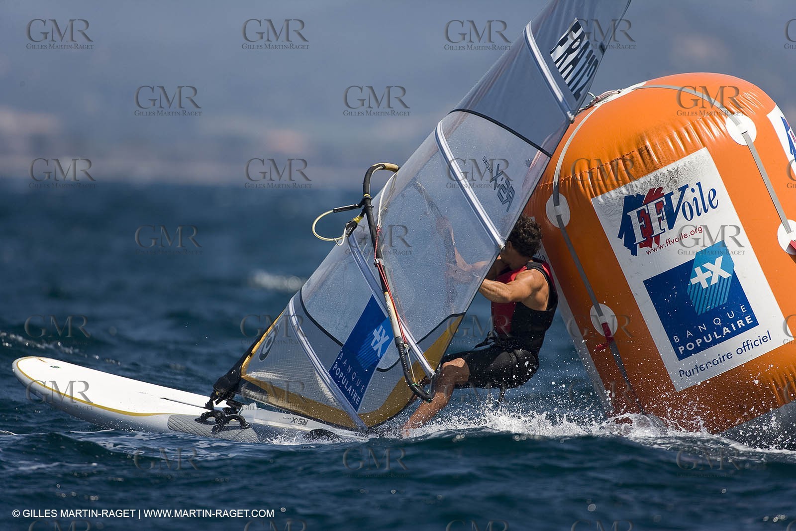 27 04 2007 - 2007 Semaine Olympique Française - Hyères (South of France) - Day 6 - Medal Race - Team France - RS:X : Launay Samuel