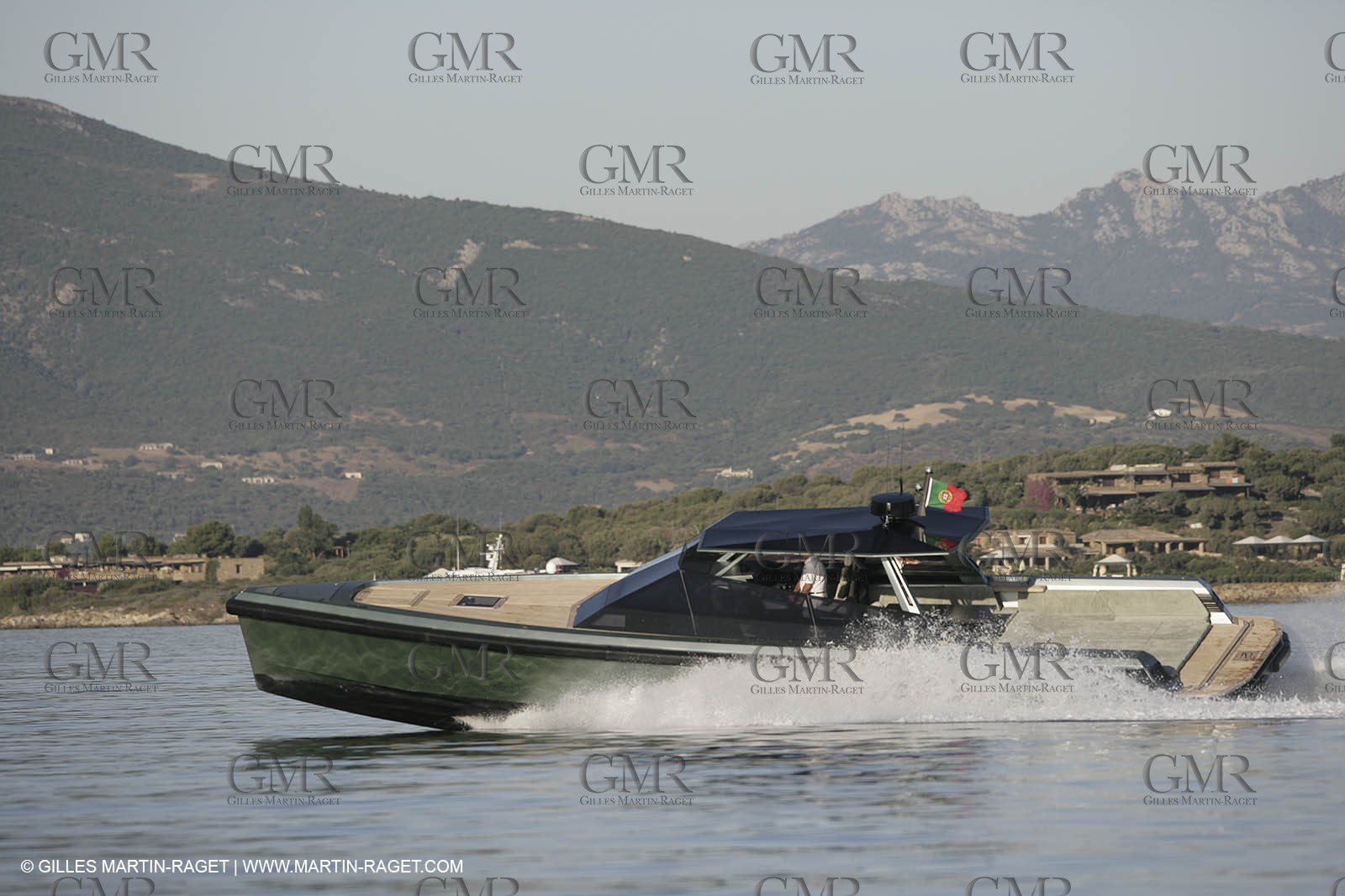 16 07 2007 - Portisco (Italie, Sardaigne) - Wally Power 47, 2007 version