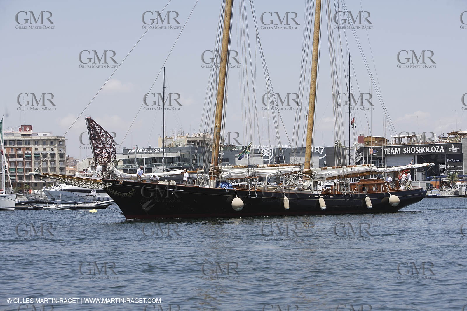 02 07 2007-Valencia (Spain)- 32nd America's Cup - Final Match - Day 7 - America Schooner replica arrives in Port America's Cup