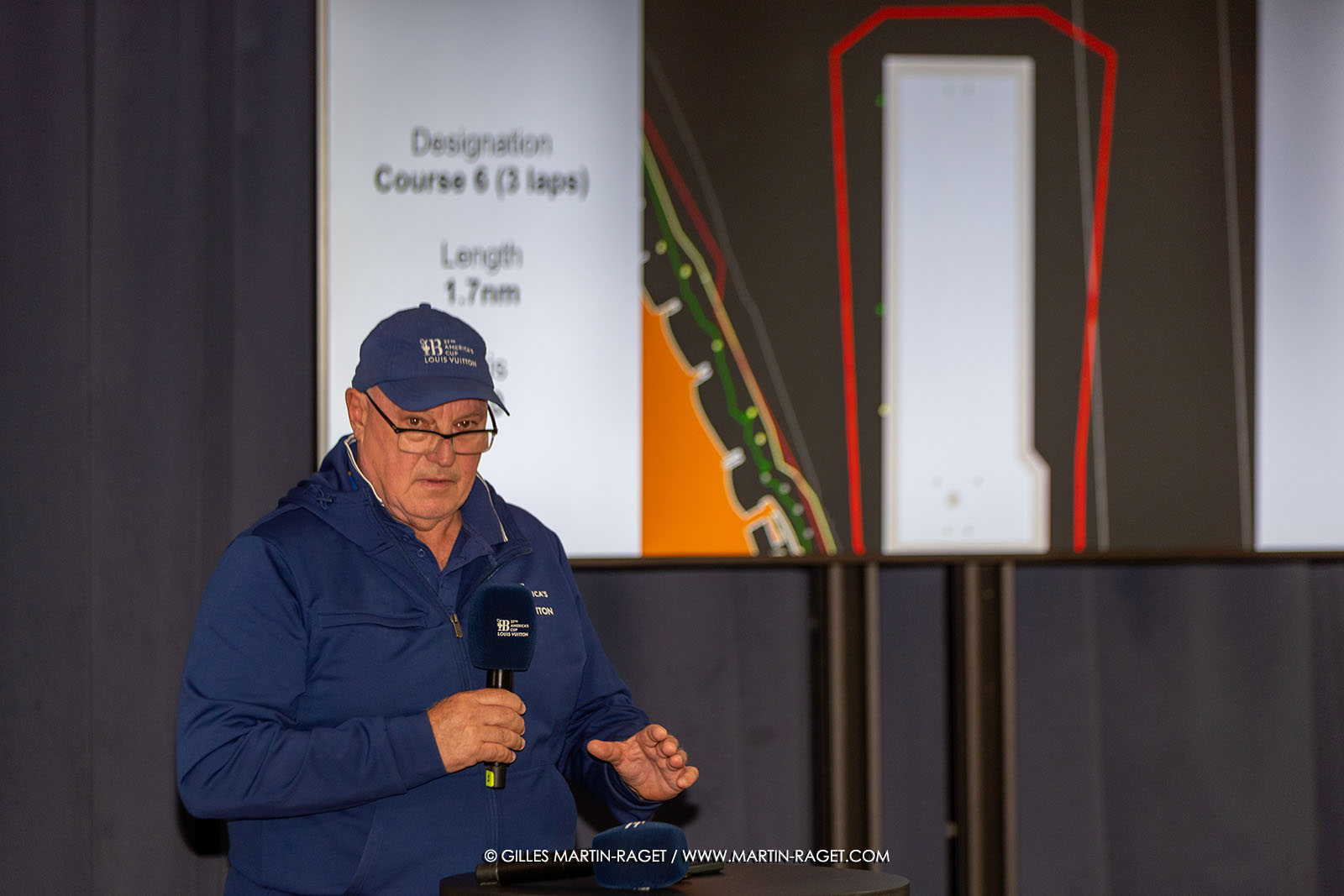 14 10 2024, Barcelona (ESP), Louis Vuitton 37th America's Cup, Final Match, Race Day 3, Morning briefing, Iain Murray, Race director