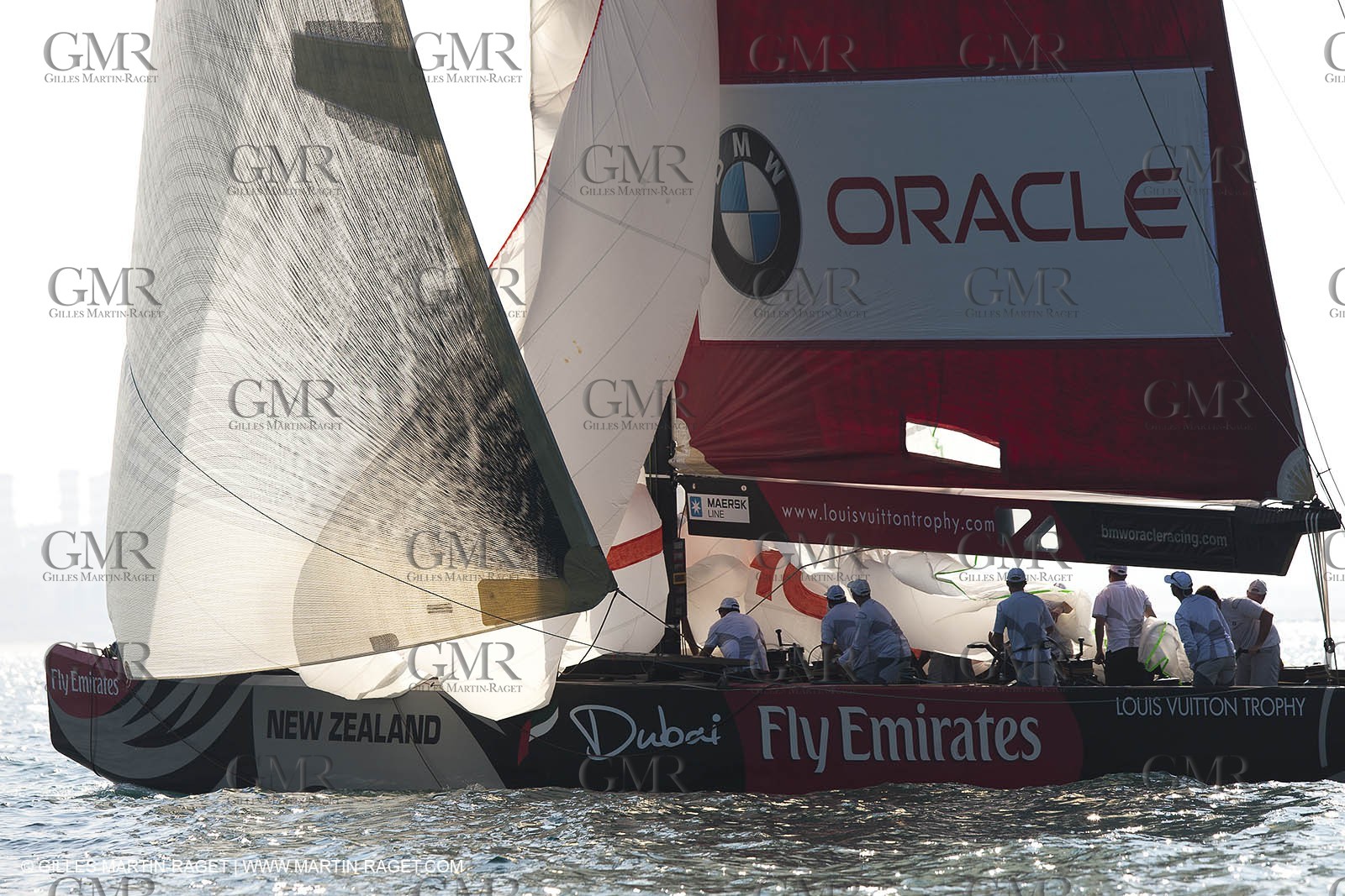 14 11 2010 - Dubai (UAE) - Dubai Louis Vuitton Trophy -  BMW ORACLE Racing - Training - Onboard Vs All 4 one