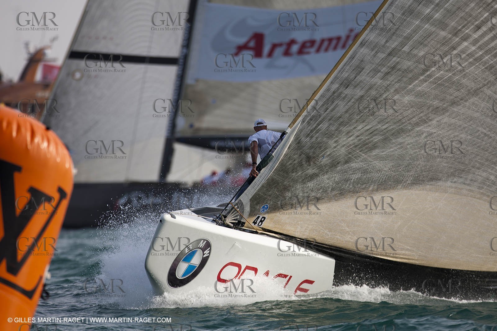 15 11 2010 - Dubai (UAE) - Dubai Louis Vuitton Trophy -  BMW ORACLE Racing Vs Artemis