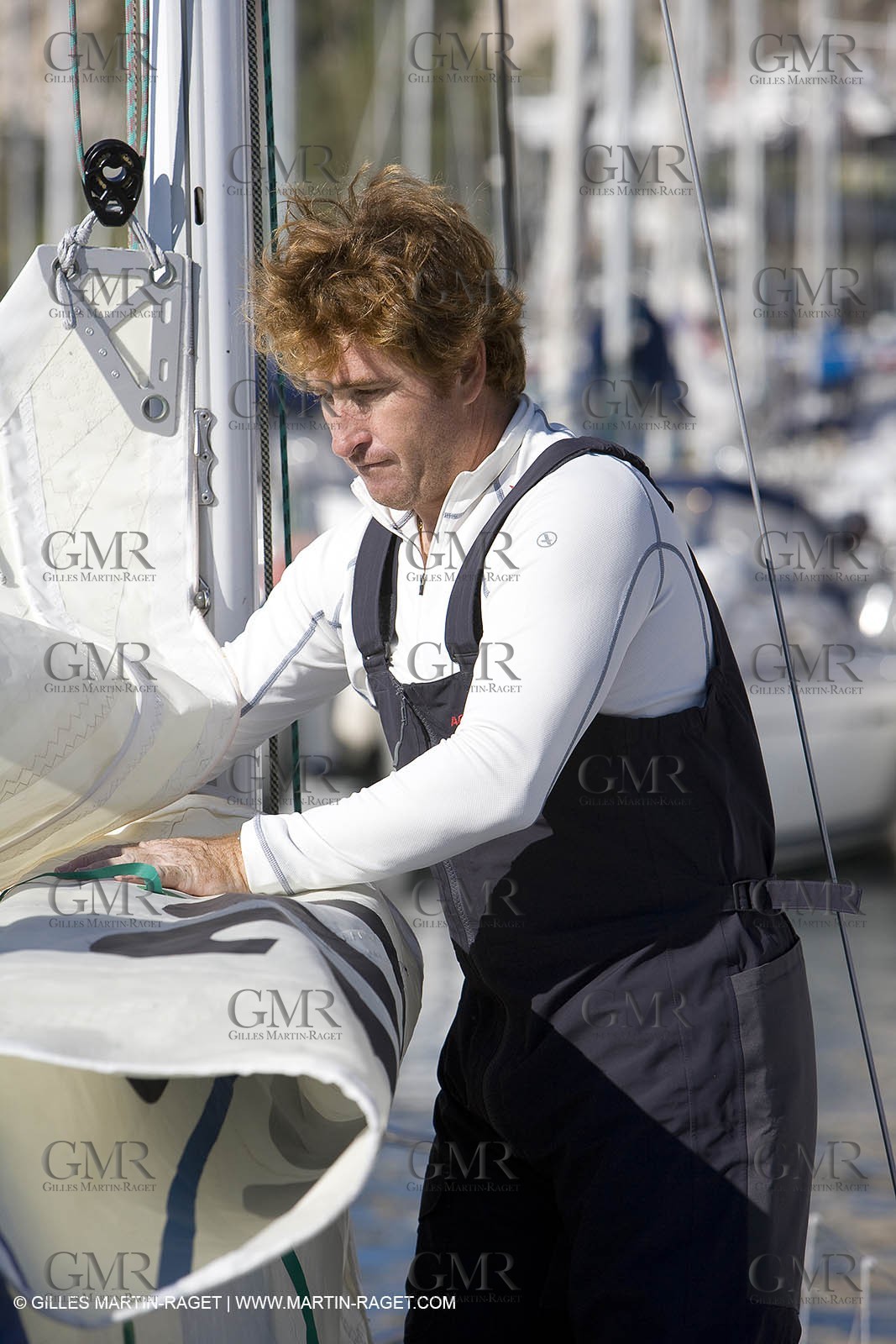 28 09 2007 - Marseille (FRA, 13) - Aigle Marine weather clothing showed in action by salors Marc Emig et Luce Molinier