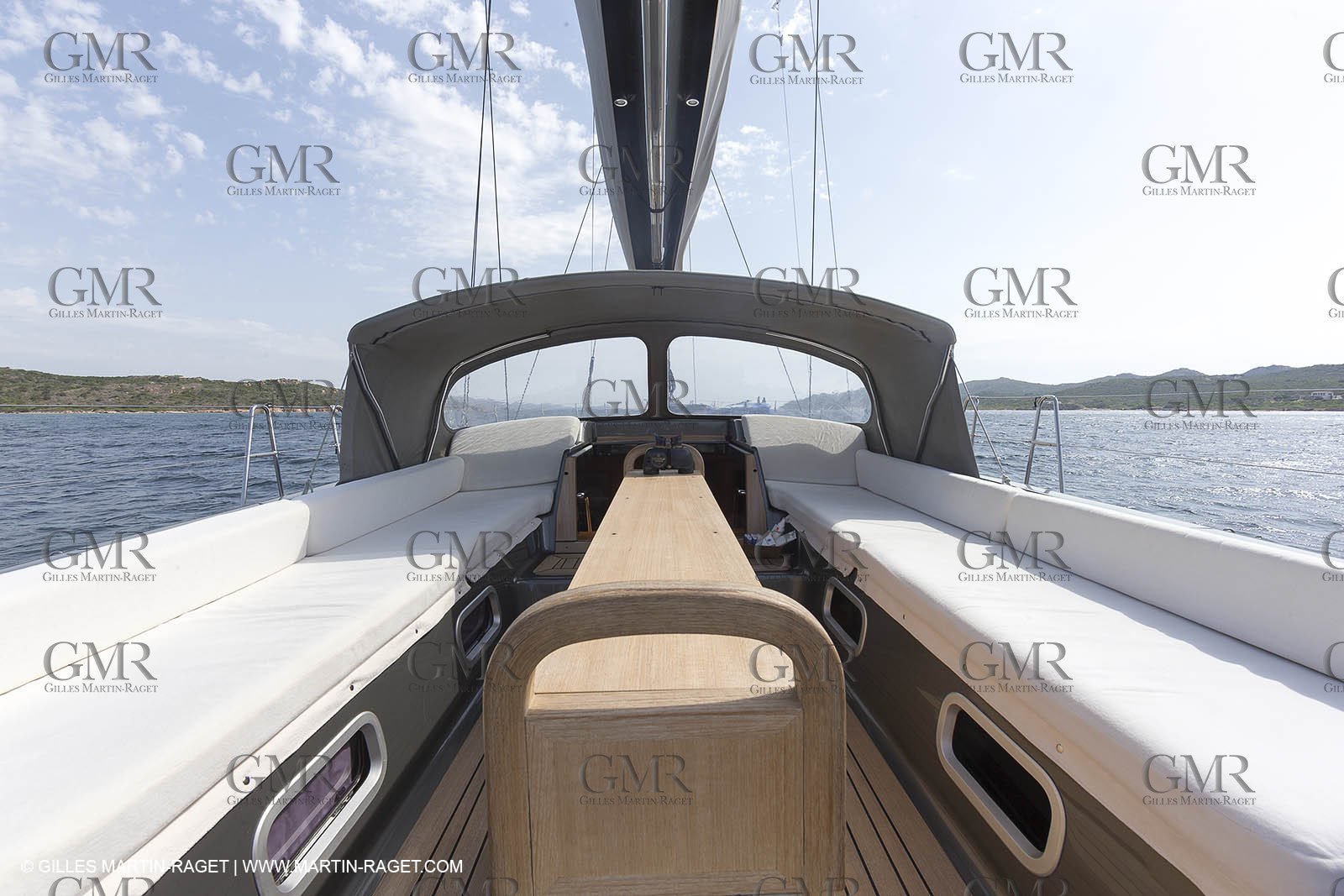 24 07 2016, Bonifacio (FRA), Wally Yachts, J One in cruising mode