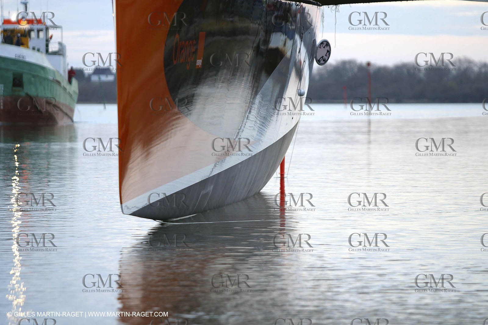Vannes - Multiplast Boatyard - Orange II 1st go in the water