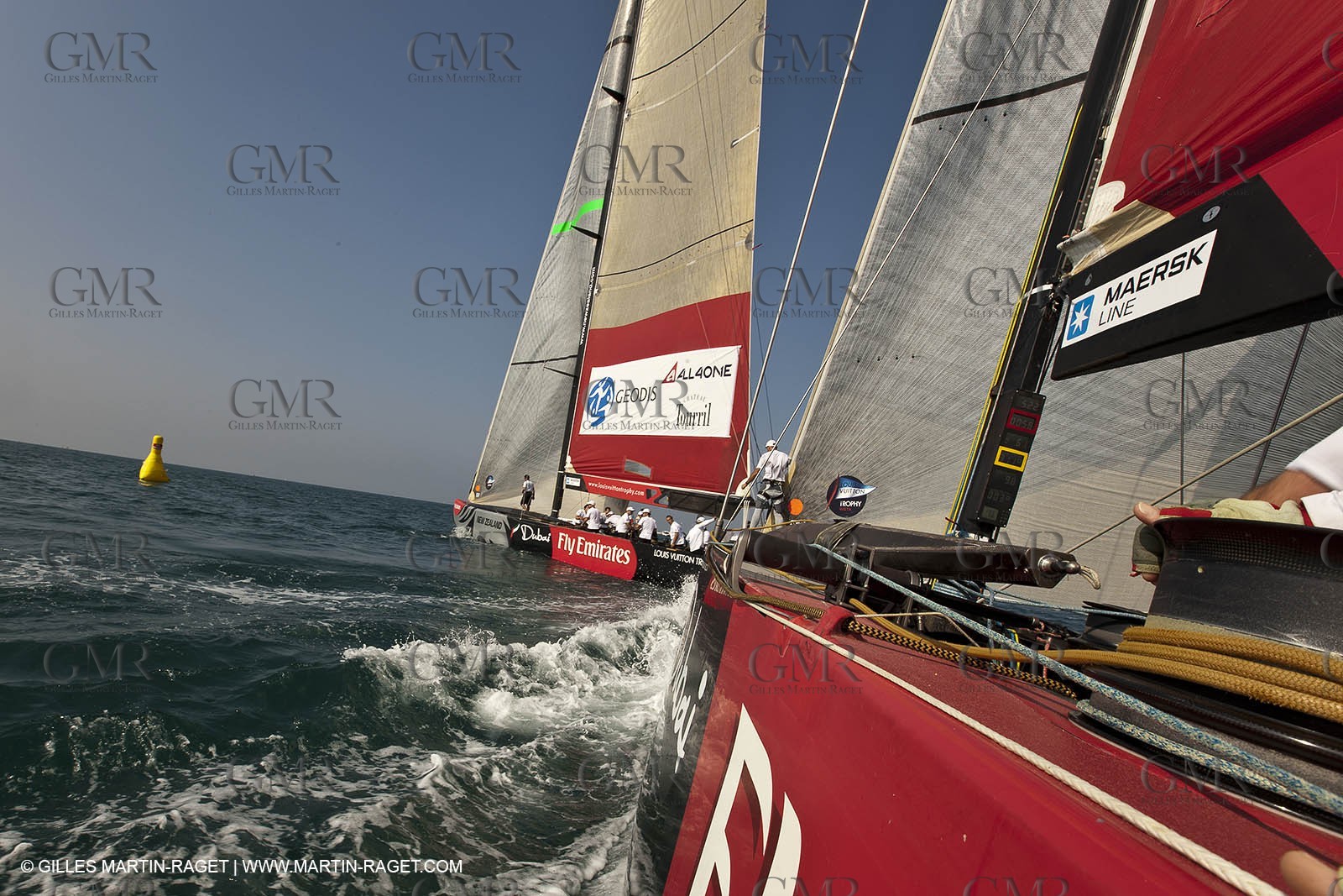 14 11 2010 - Dubai (UAE) - Dubai Louis Vuitton Trophy -  BMW ORACLE Racing - Training - Onboard Vs All 4 one