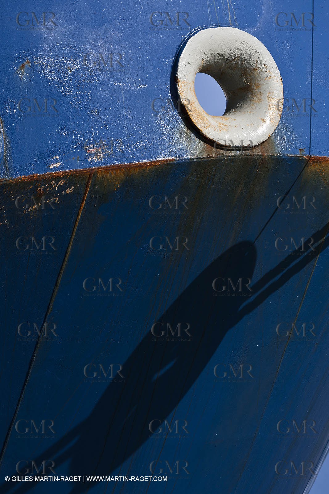 01 03 2011 - San Frnacisco (USA,CA) - Harbour operations - ship details - ship unloading - containers