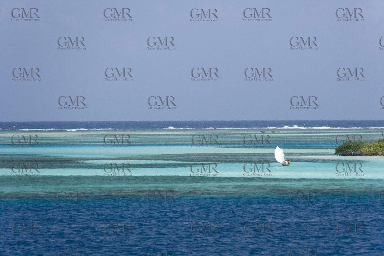 01 02 2008 - San Blas Archipelago (Panama) - Motor Yacht Senses