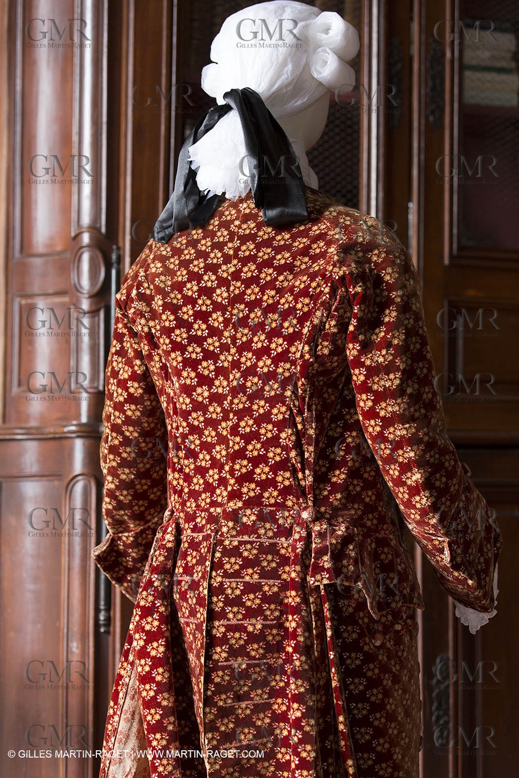 31 10 2013 - Ansouis (FRA,84) - Ansouis castle - Costumes of the exhibit Men costumes