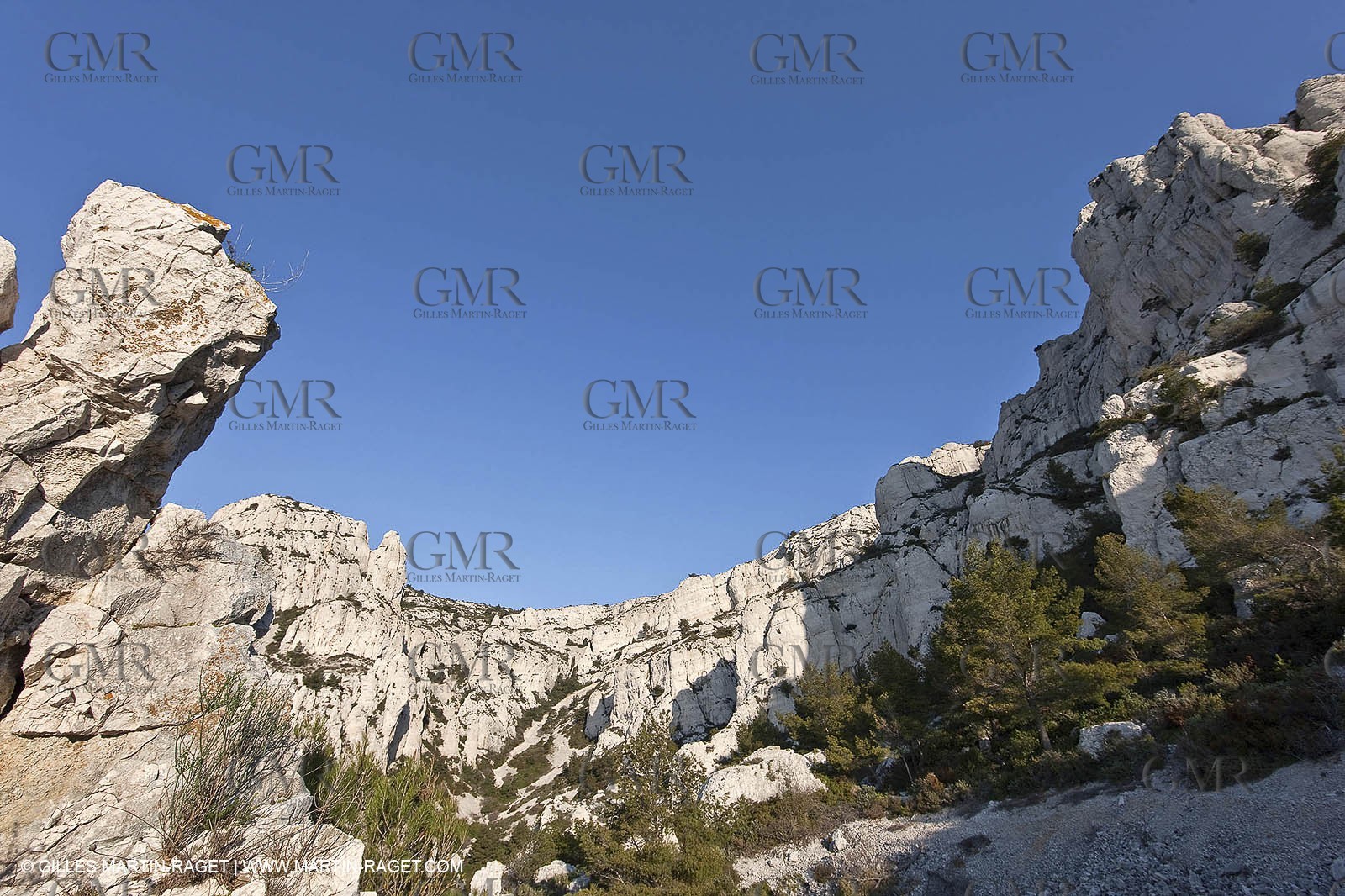 23 03 2009 - Marseille (FRA, 13) - Les Calanques - Walkyries circus