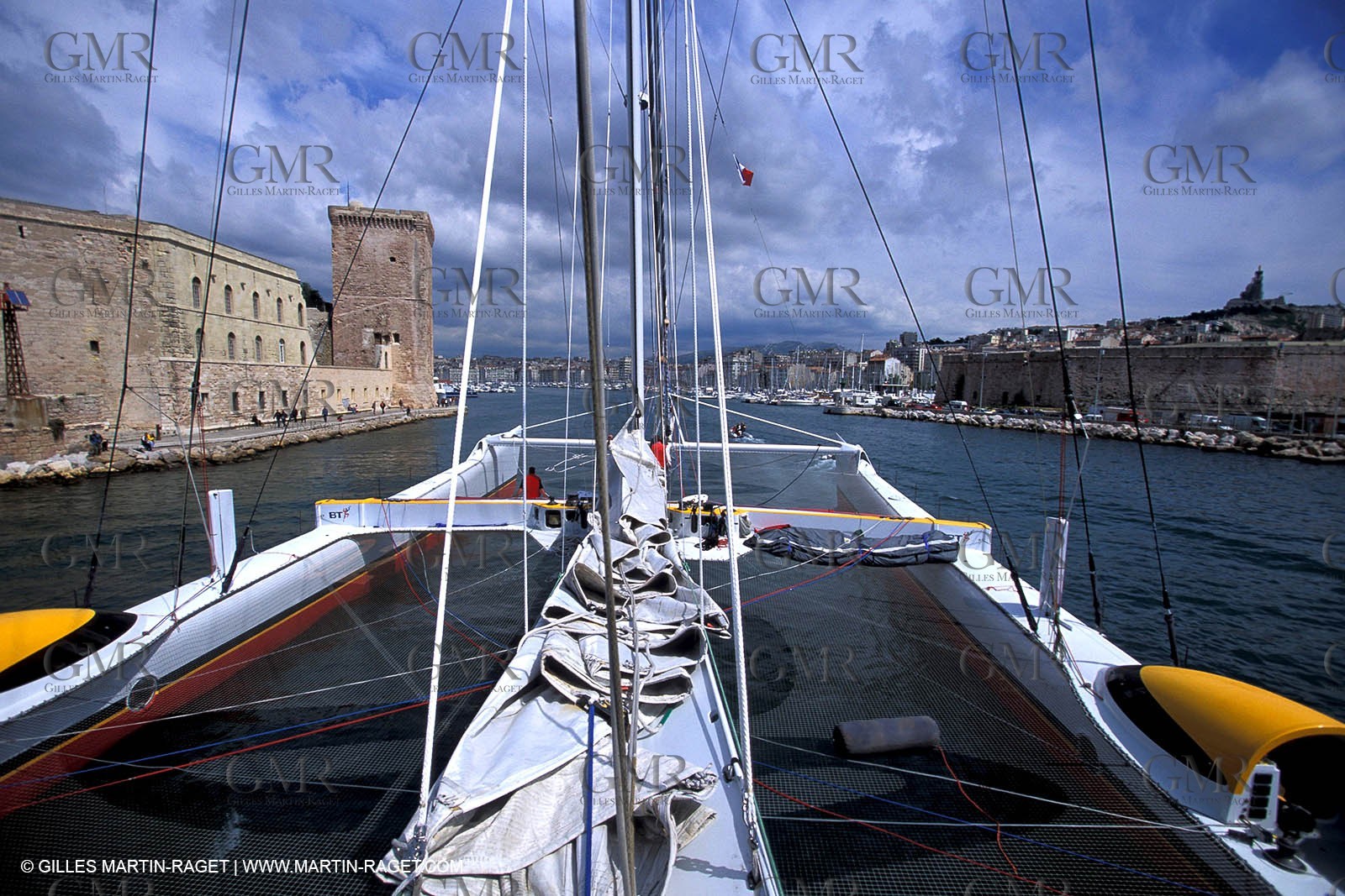 Onboard Playstation - La Ciotat-Marseille delivery