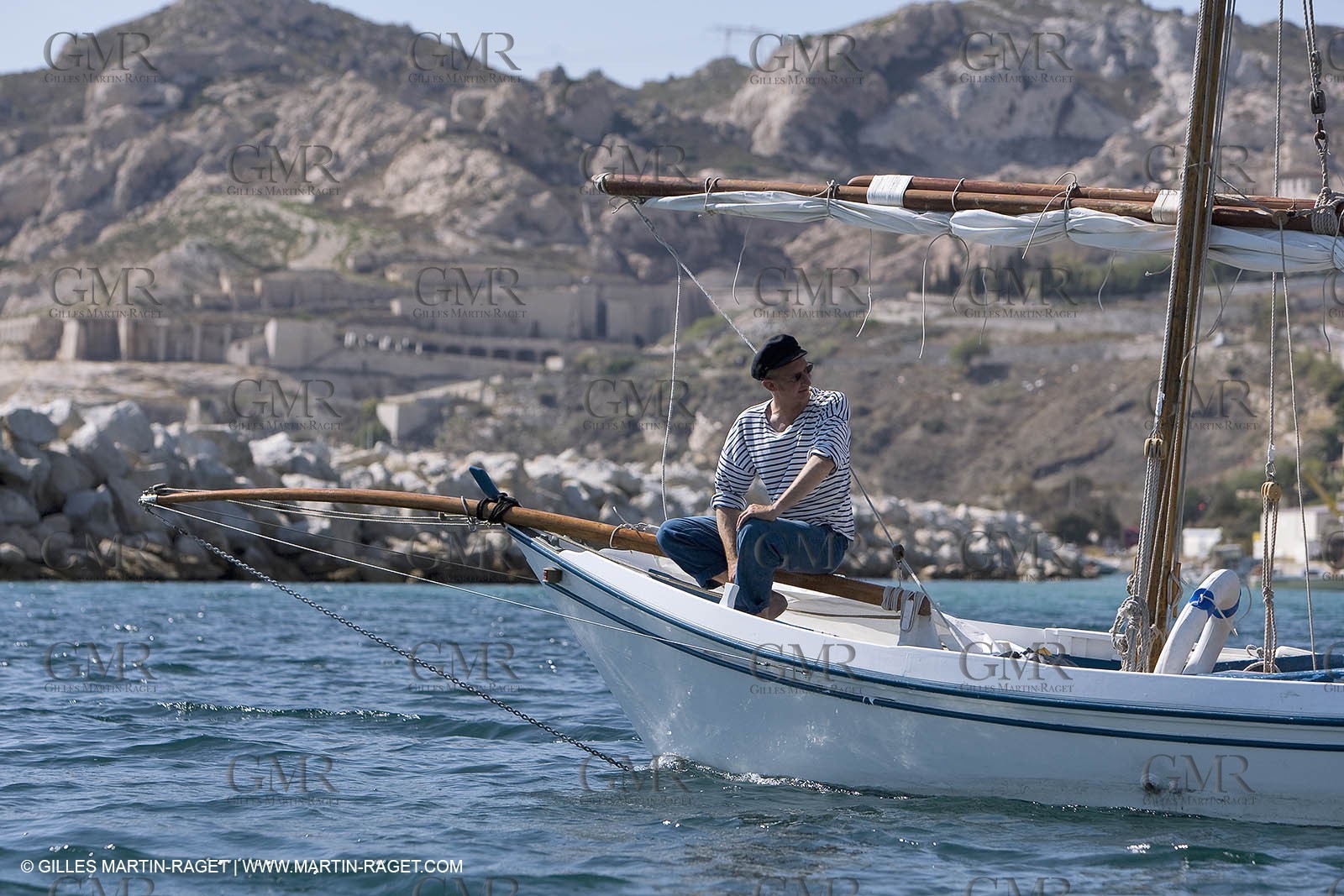 1 09 2007 - Marseille (FRA, 13) - Latin rigs in l'Estaque (Marseille north bay village)