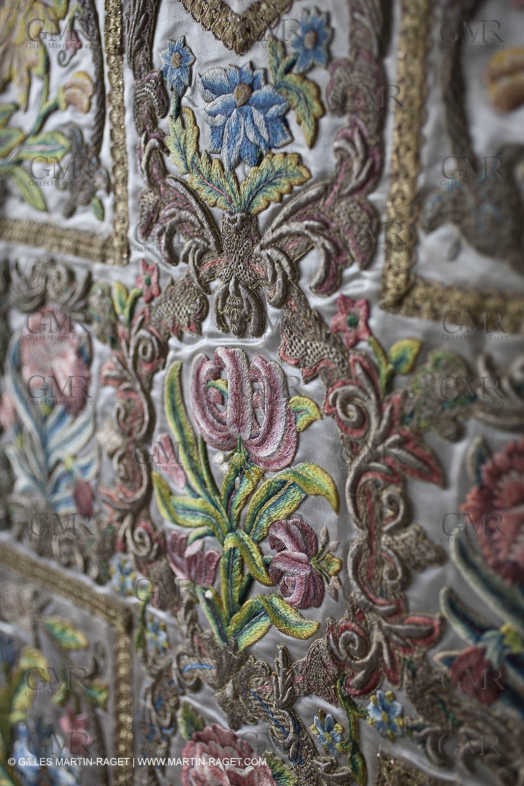 04 02 2013 - Marseille(FRA,13), Notre Dame de la Garde, liturgical clothing