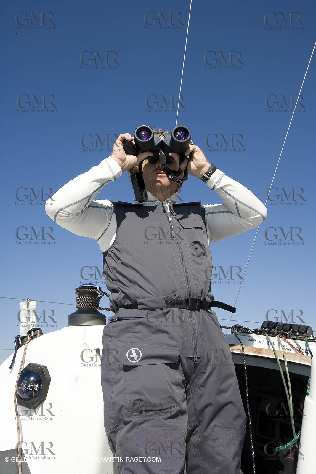 28 09 2007 - Marseille (FRA, 13) - Aigle Marine weather clothing showed in action by salors Marc Emig et Luce Molinier