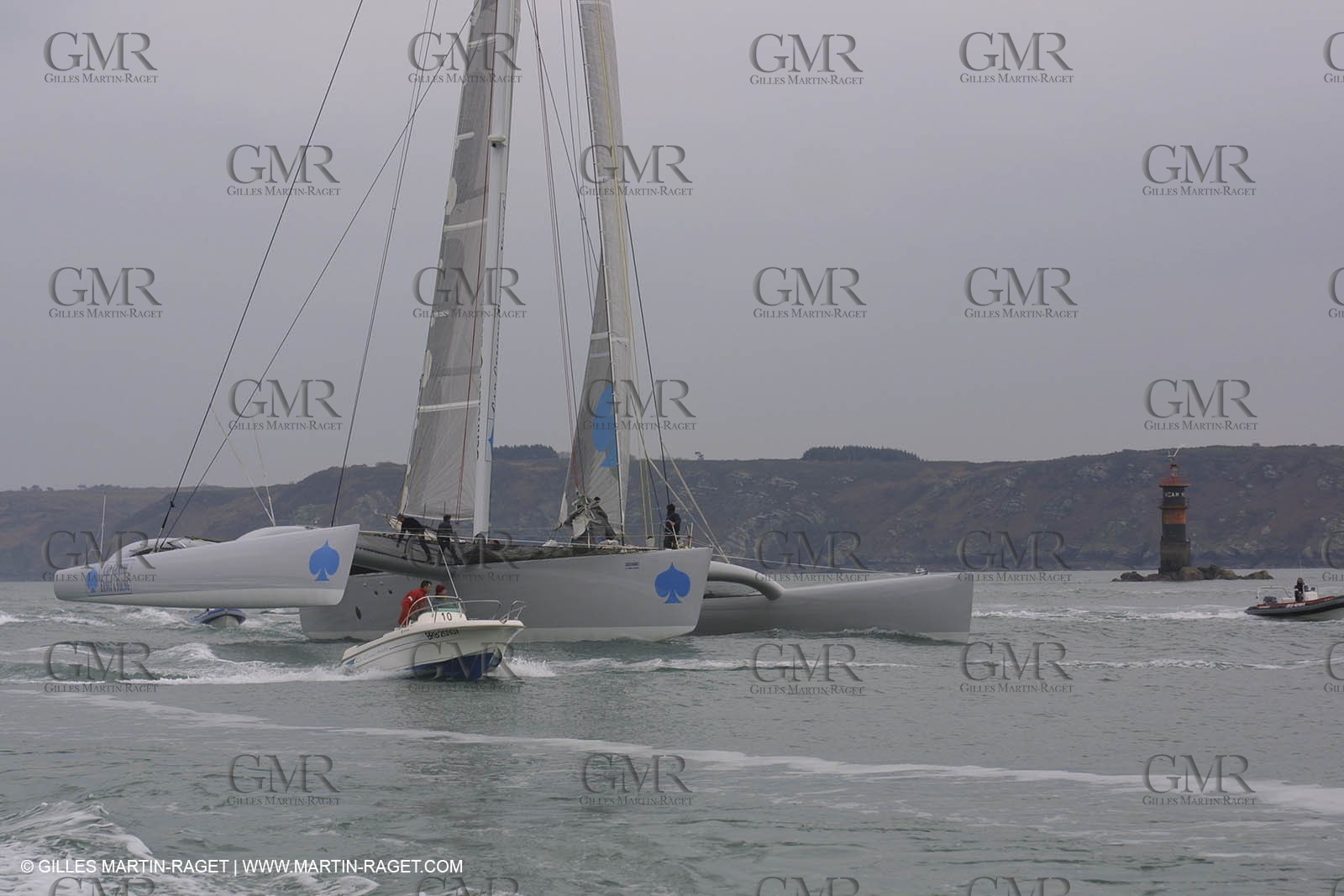 Geronimo - Jules Verne Trophy 2001 start - Brest