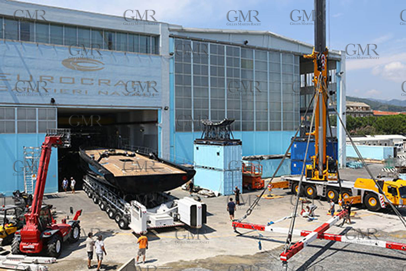 22 07 2017, Savona (ITA), Wally Cento Tango going out of the shed, Photo Gilles Martin-Raget