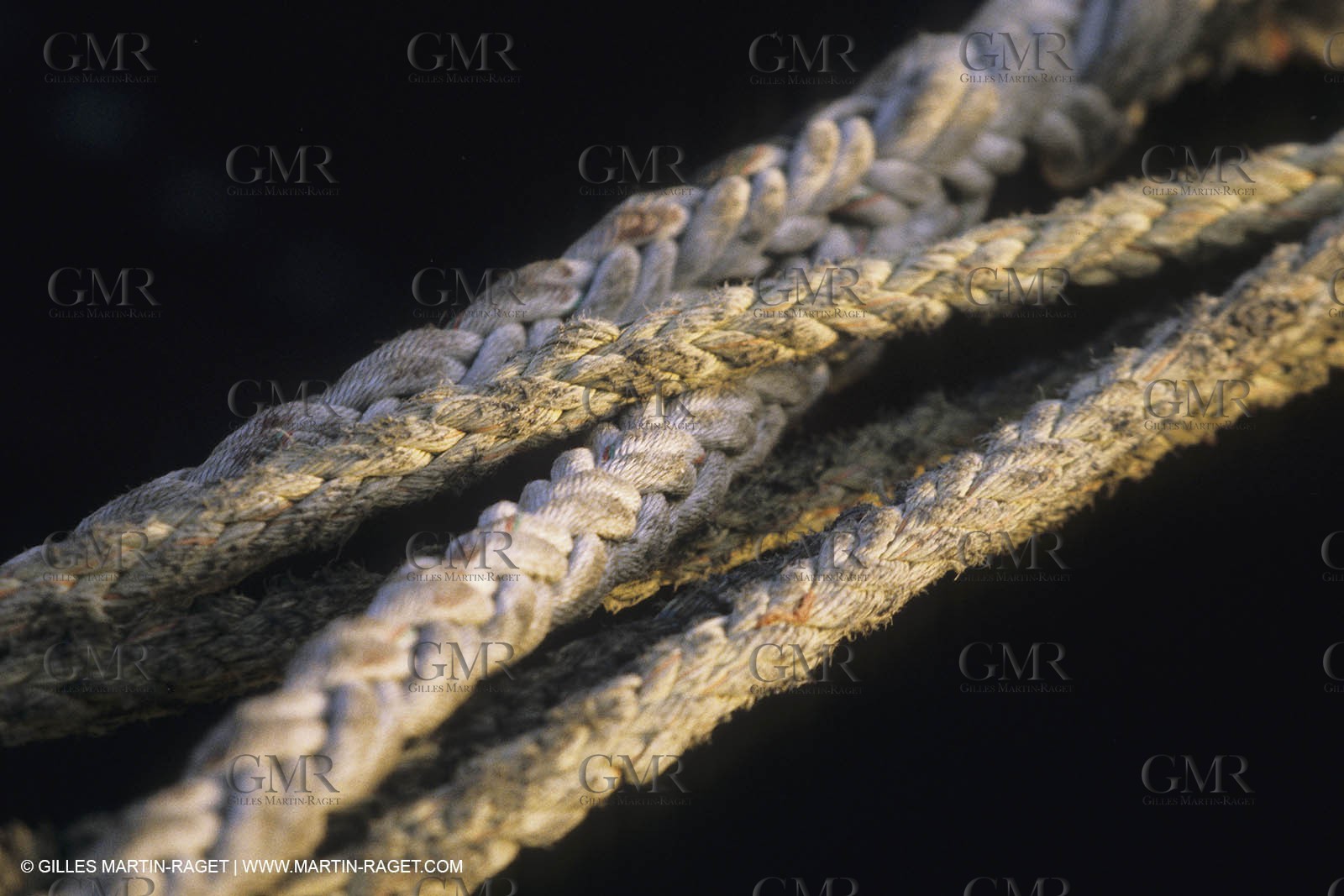 Monde maritime, opérations porturaires, ports, manoeuvres, marine world, harbour operations, maritime shipping,