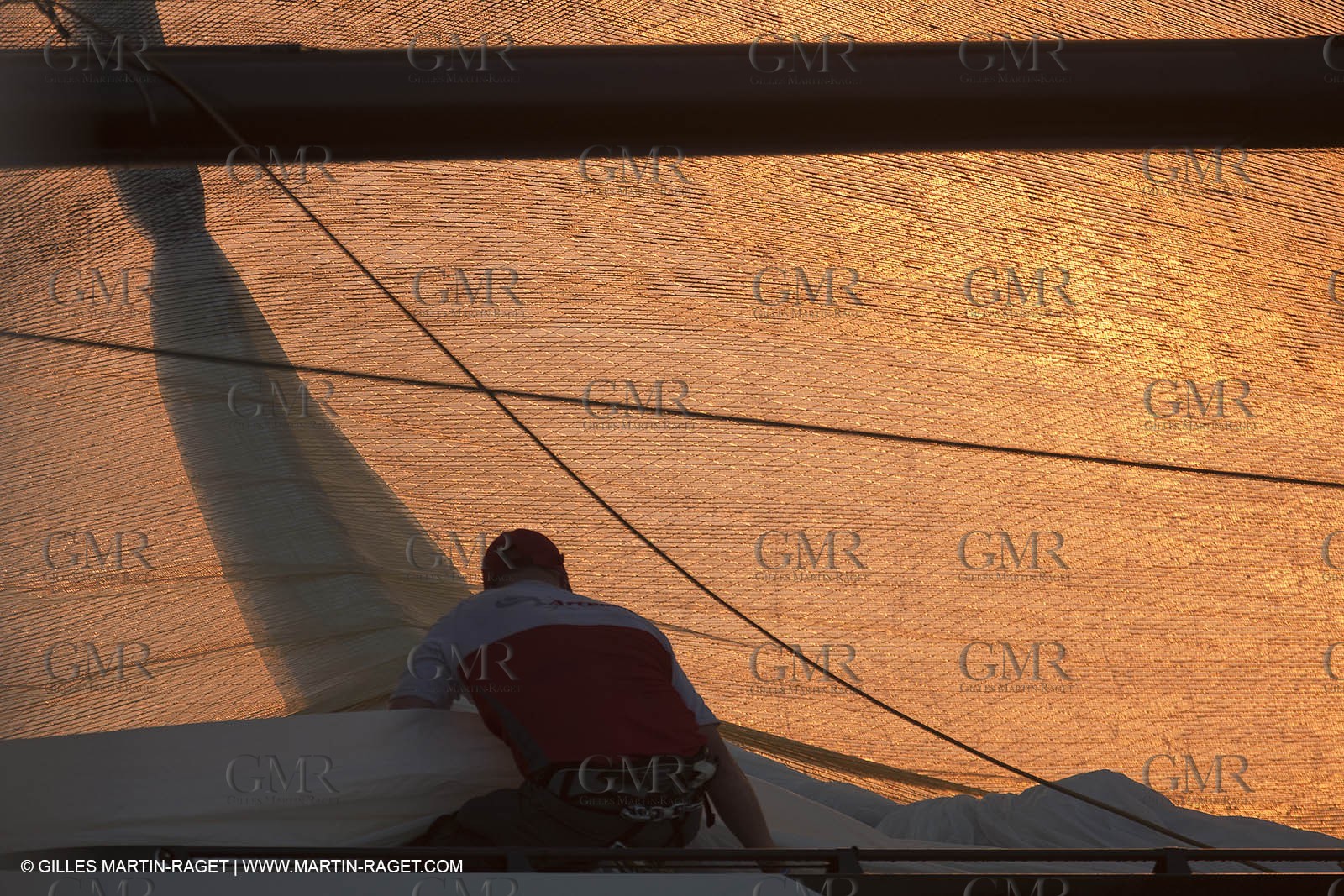 21 11 2010 - Dubai (UAE) - Dubai Louis Vuitton Trophy -  Round 2 - BMW ORACLE Racing