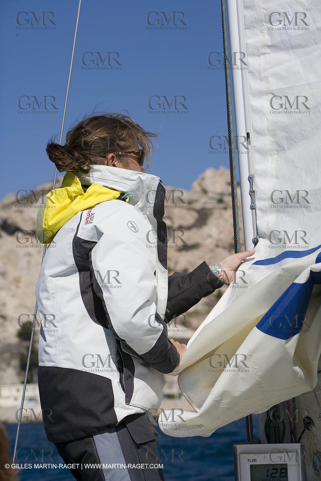 28 09 2007 - Marseille (FRA, 13) - Aigle Marine weather clothing showed in action by salors Marc Emig et Luce Molinier