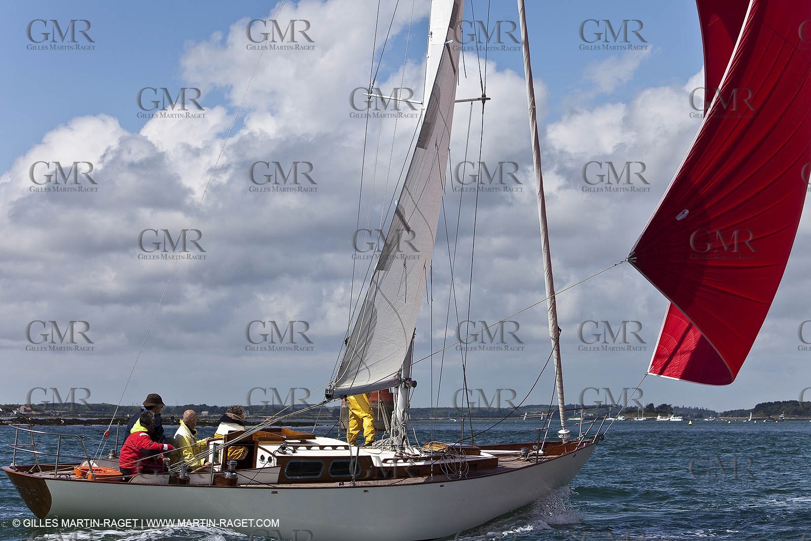 01-05-10 - Le Bono (FRA,56) - Regate Classique -Acteia II - Maica