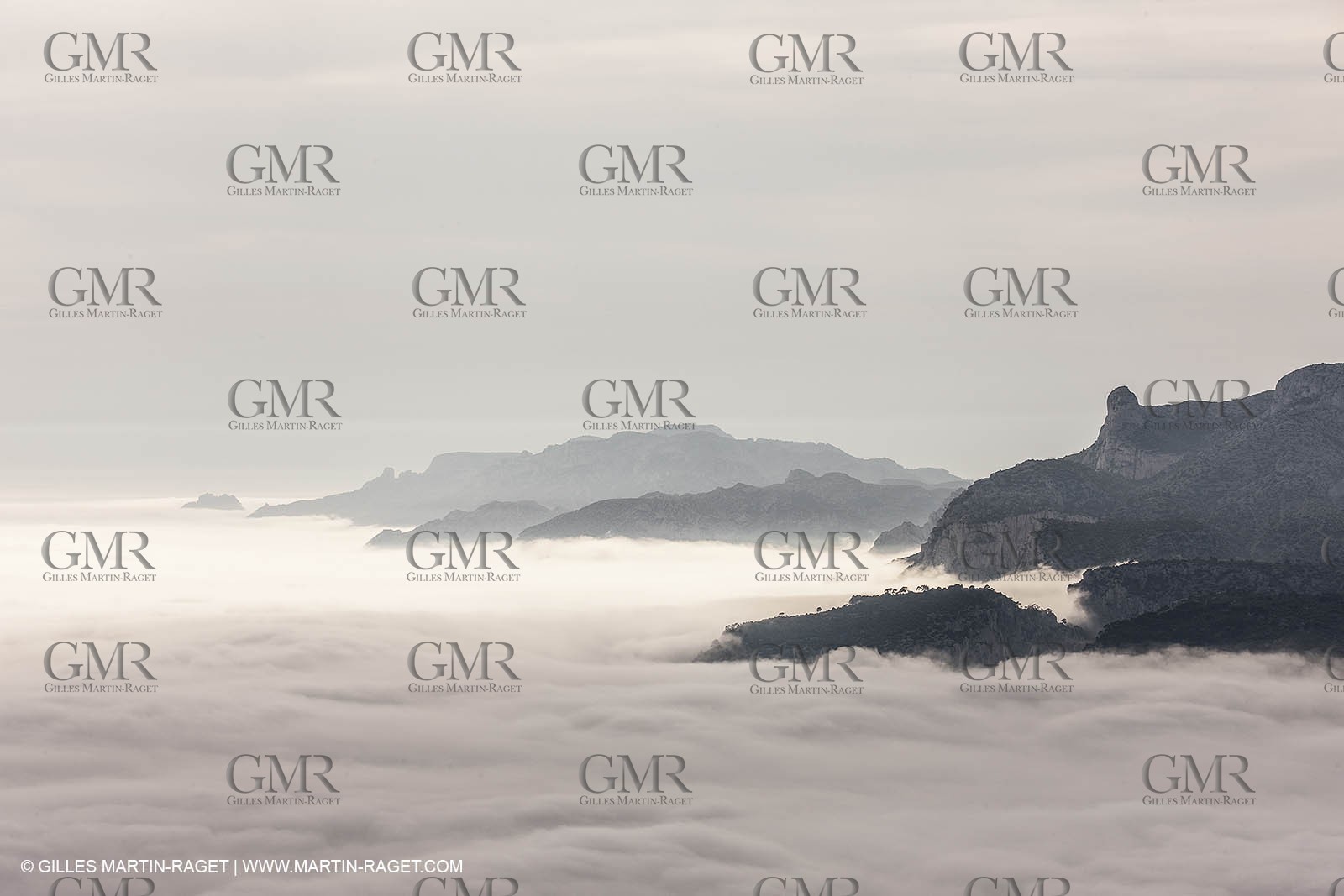 18 07 2012 -Marseille (FRA ) - The Calanques - Unusual foggy conditions