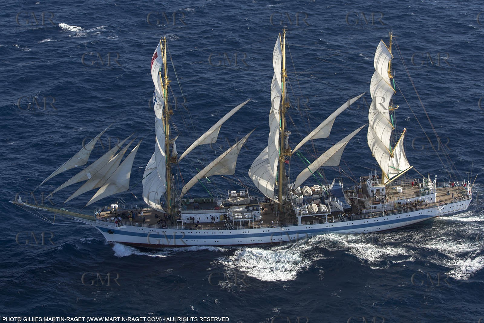 30 09 2013 - Toulon (FRA,83) - Toulon Voiles de Légende - Start towards La Spezia - MIR