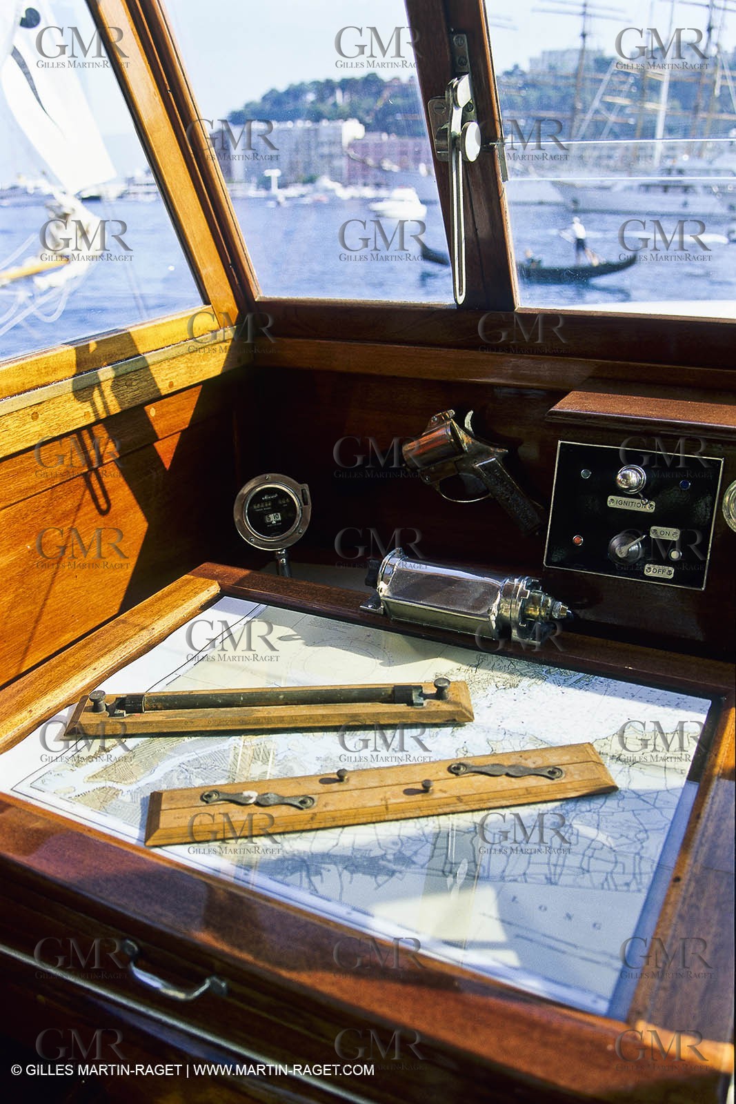 MOTORYACHT Bois148.jpg