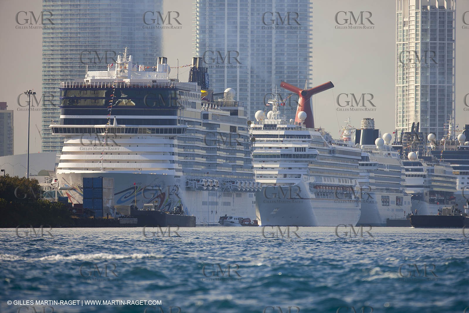 06 12 2010 - Miami (USA, FLA) - 2010 RC 44 World Champîonship - Oracle RC 44 Cup Miami - Day 6 - Fleet racing