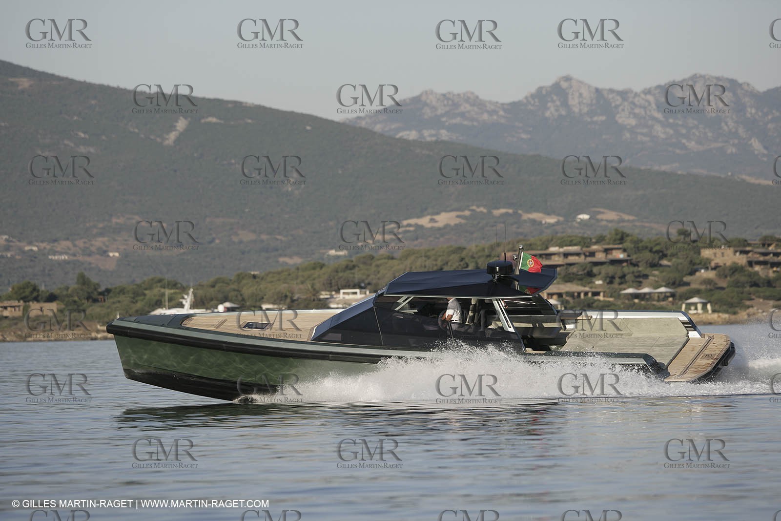 16 07 2007 - Portisco (Italie, Sardaigne) - Wally Power 47 millesime 2007