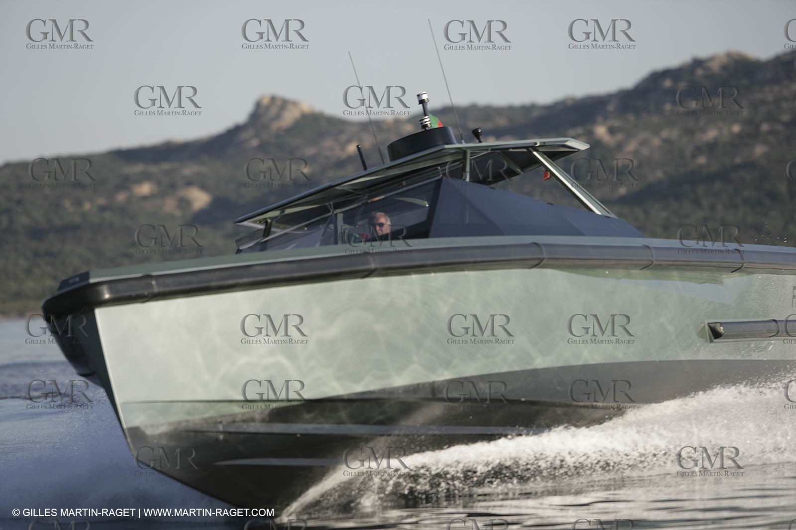 16 07 2007 - Portisco (Italie, Sardaigne) - Wally Power 47, 2007 version