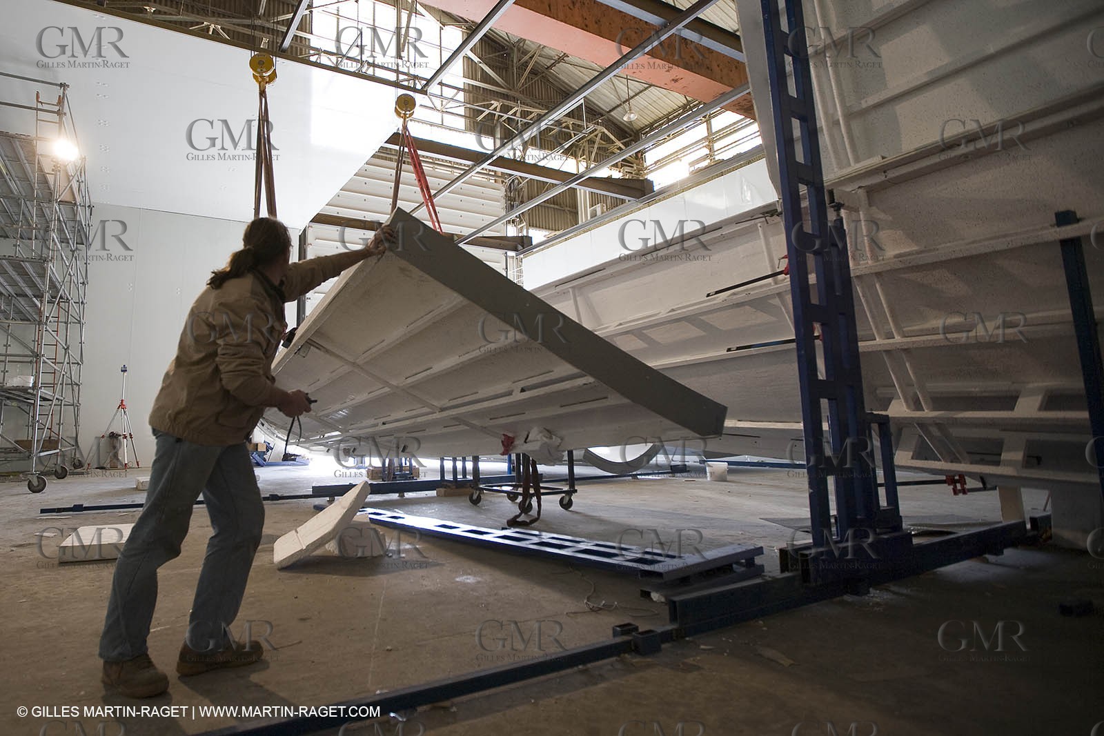 22 01 2008 - La Ciotat (FRA, 13) - Construction of cruising catamaran Nahema at H2X boatyard - Mould construction