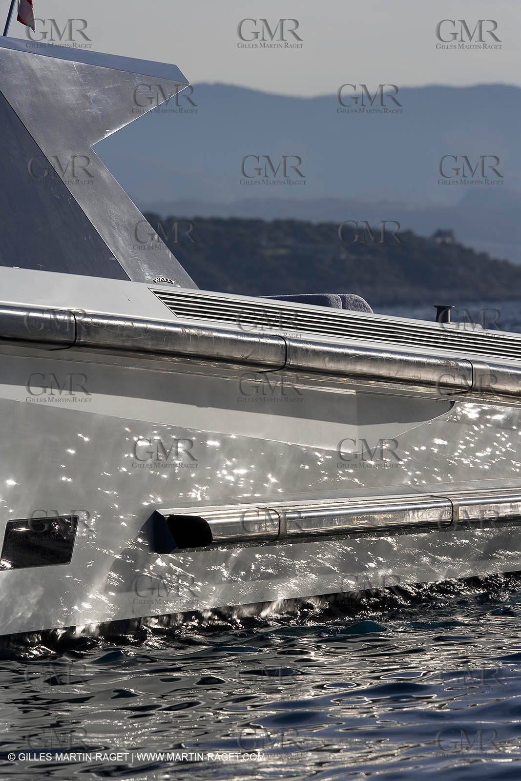 29 09 2007 - St Jean Cap Ferrat - Wally Yachts - Wally Power 70 - Lau Lau