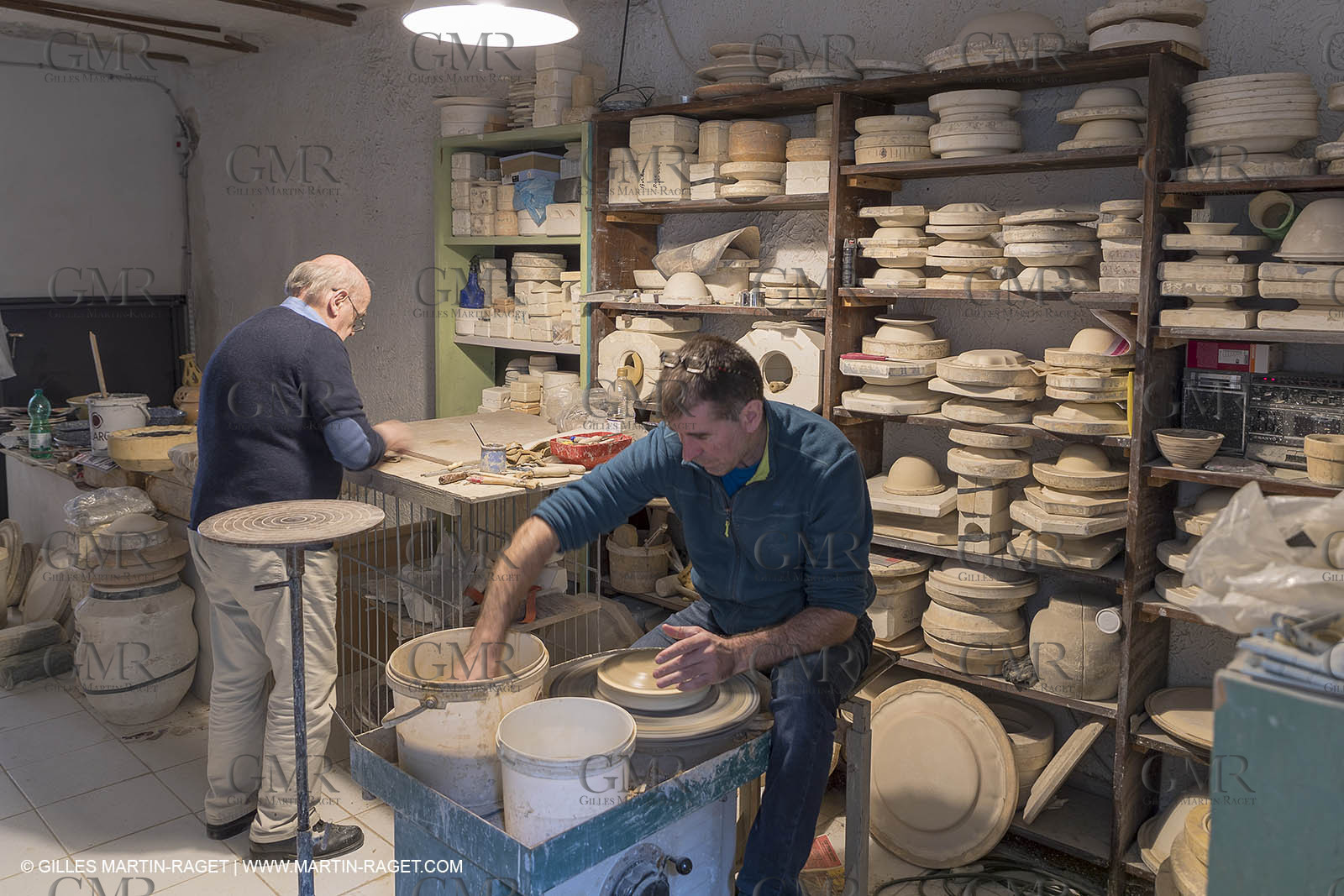 17 05 2018, Apt (FRA,84), Atelier de Faïence Rigo