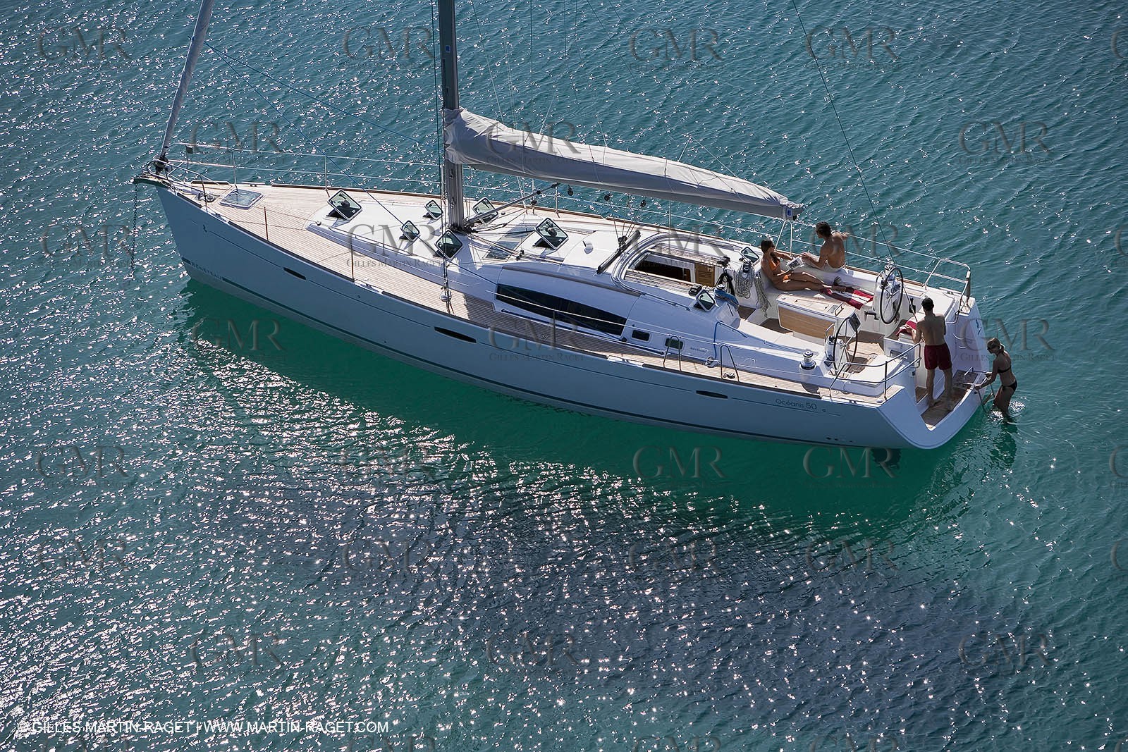 Cruising monohull mooring