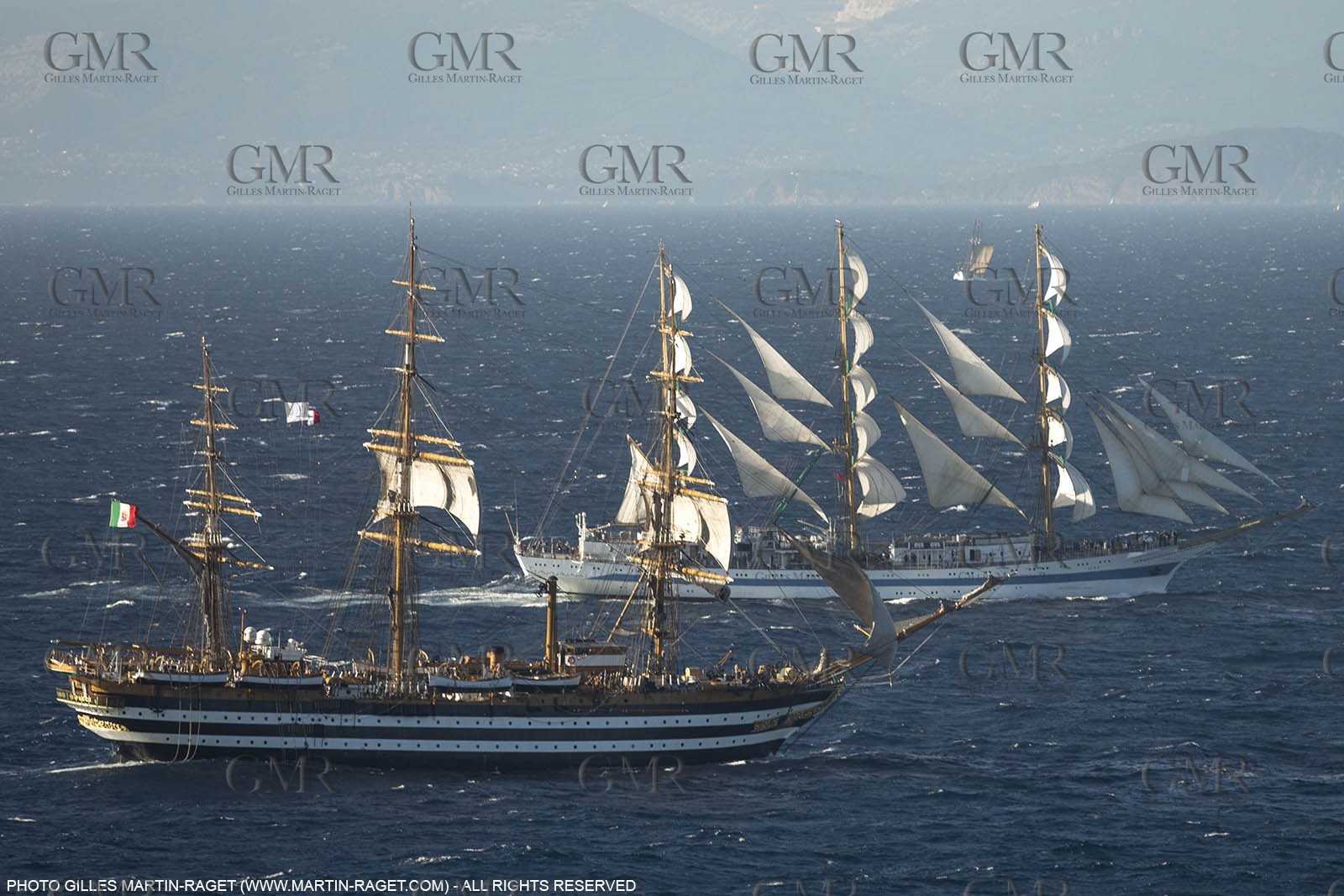 30 09 2013 - Toulon (FRA,83) - Toulon Voiles de Légende - Start towards La Spezia
