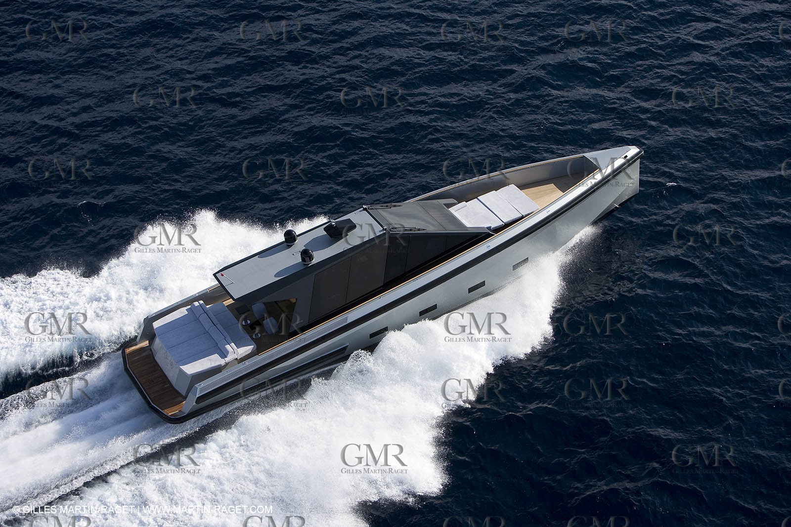 29 09 2007 - St Jean Cap Ferrat - Wally Yachts - Wally Power 70 - Lau Lau