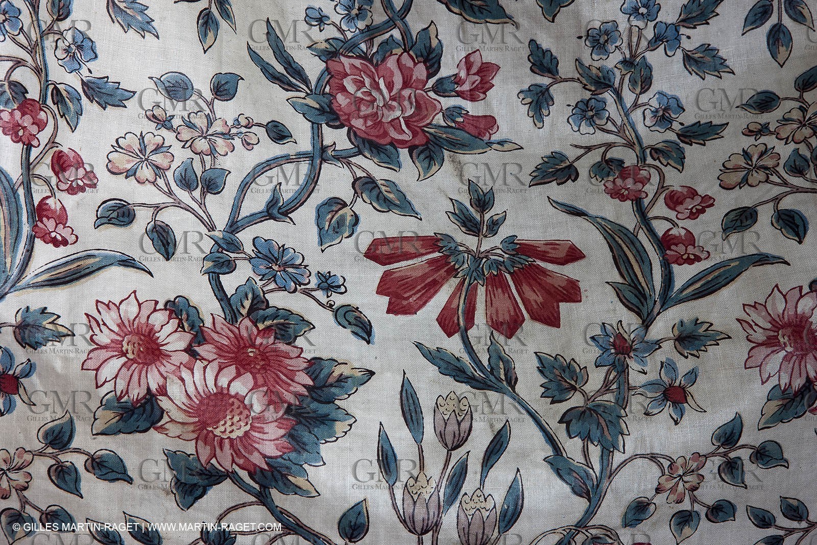 30 06 2011 - Toulon (FRA,83) - Villa Rosemaine - Indiennes sublimes exhibition