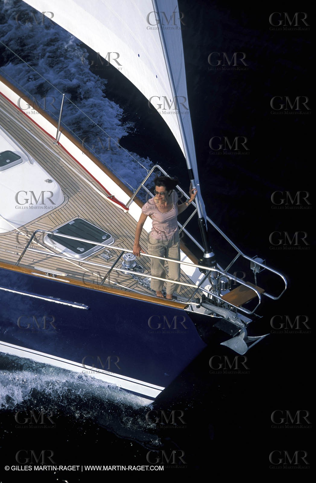 Cruising - People - Doing nothing