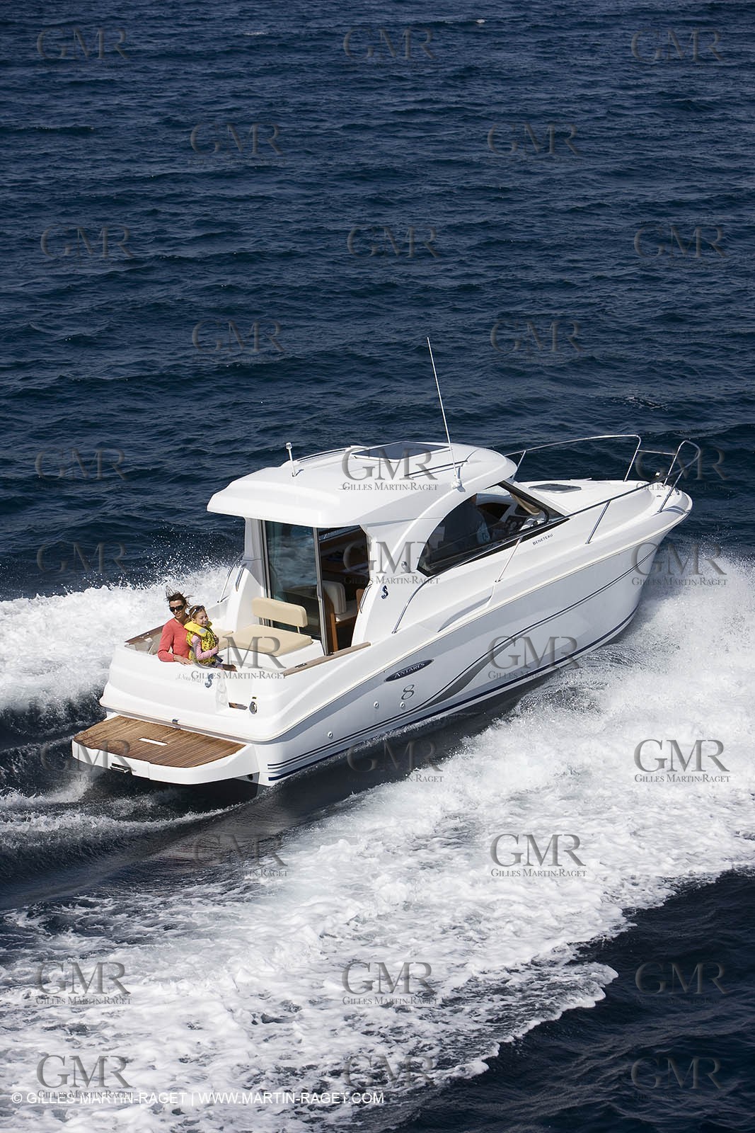 15 04 2008 - Porquerolles (Fra, 83) - Beneteau - Antares 8