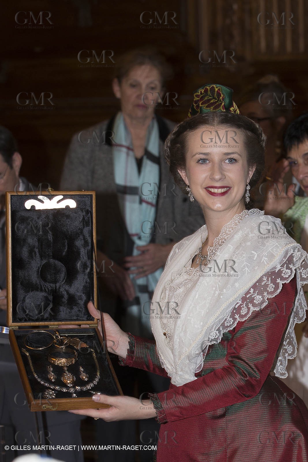 02 06 2014, ARles (FRA,13) Queen of arles Jewelry handover