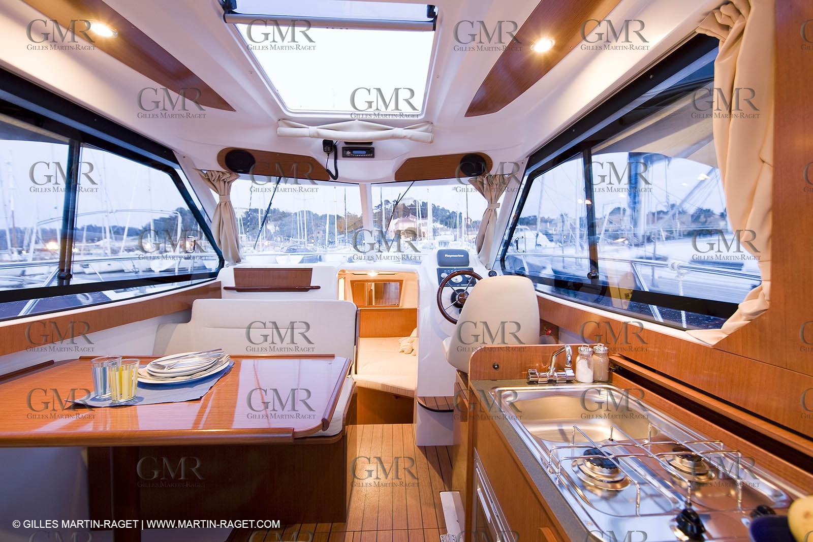 15 04 2008 - Porquerolles (Fra, 83) - Beneteau - Antares 8