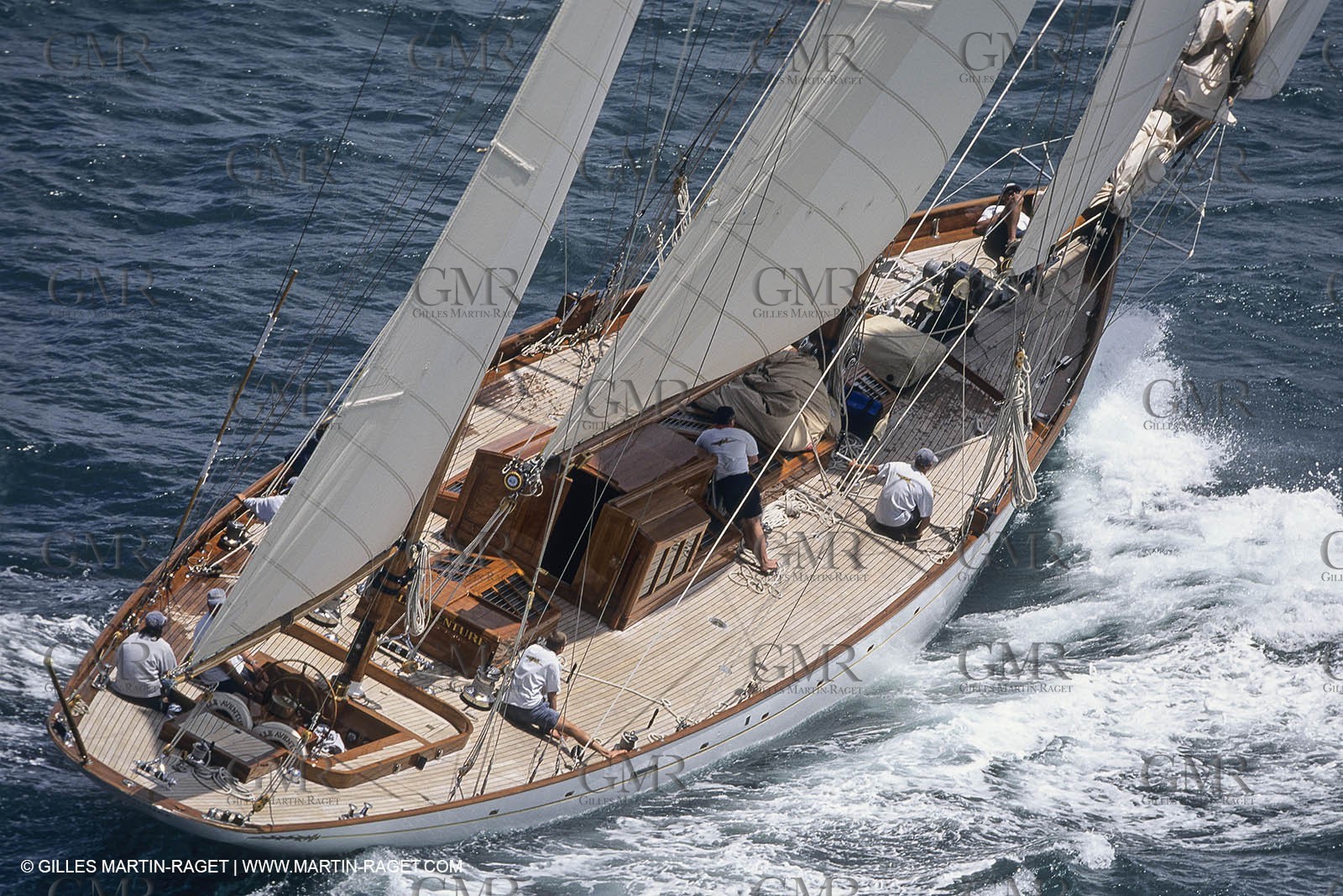 Classic Yachts, Belle Aventure