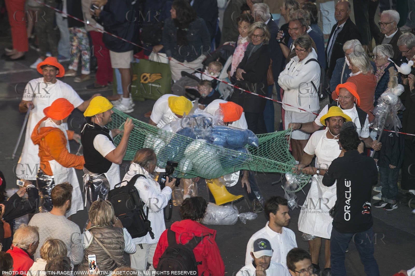 01 10 2025, Saint-Tropez (FRA,83) , Voioes de Saint-Tropez 2015, Day 4, Crew parade