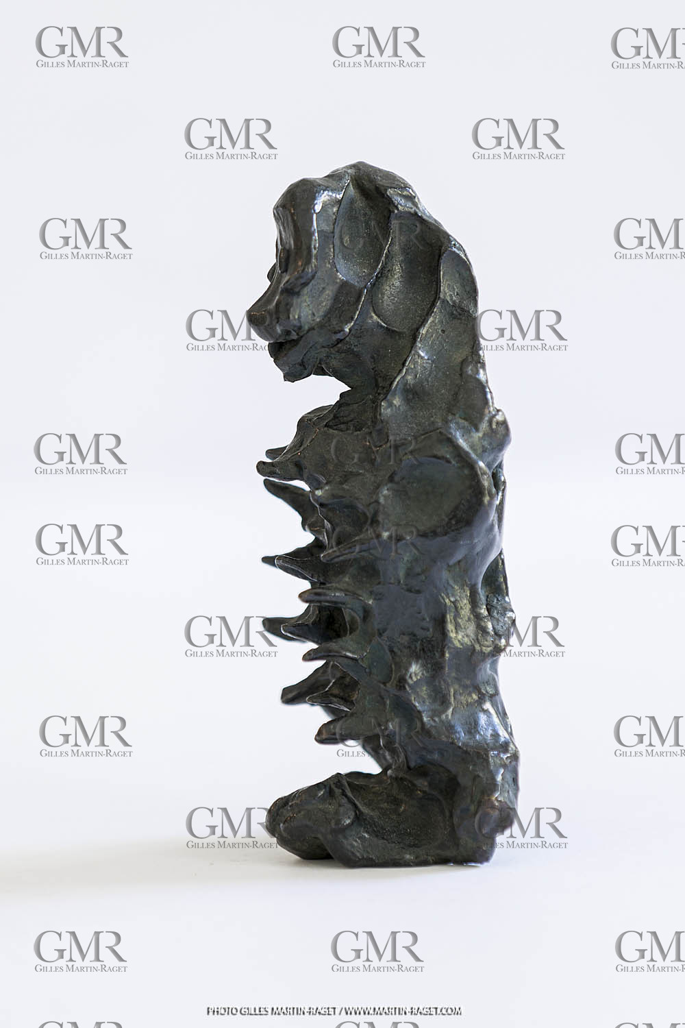 03 08 2020, Marseille (FRA,13), Oeuvre de Germaine Richier, Tarasque 1955, Bronze patiné foncé, Epreuve d'Exposition, Fondeur L. Thinot, Paris, 18 x 9 x 7 cm, Collection particulière