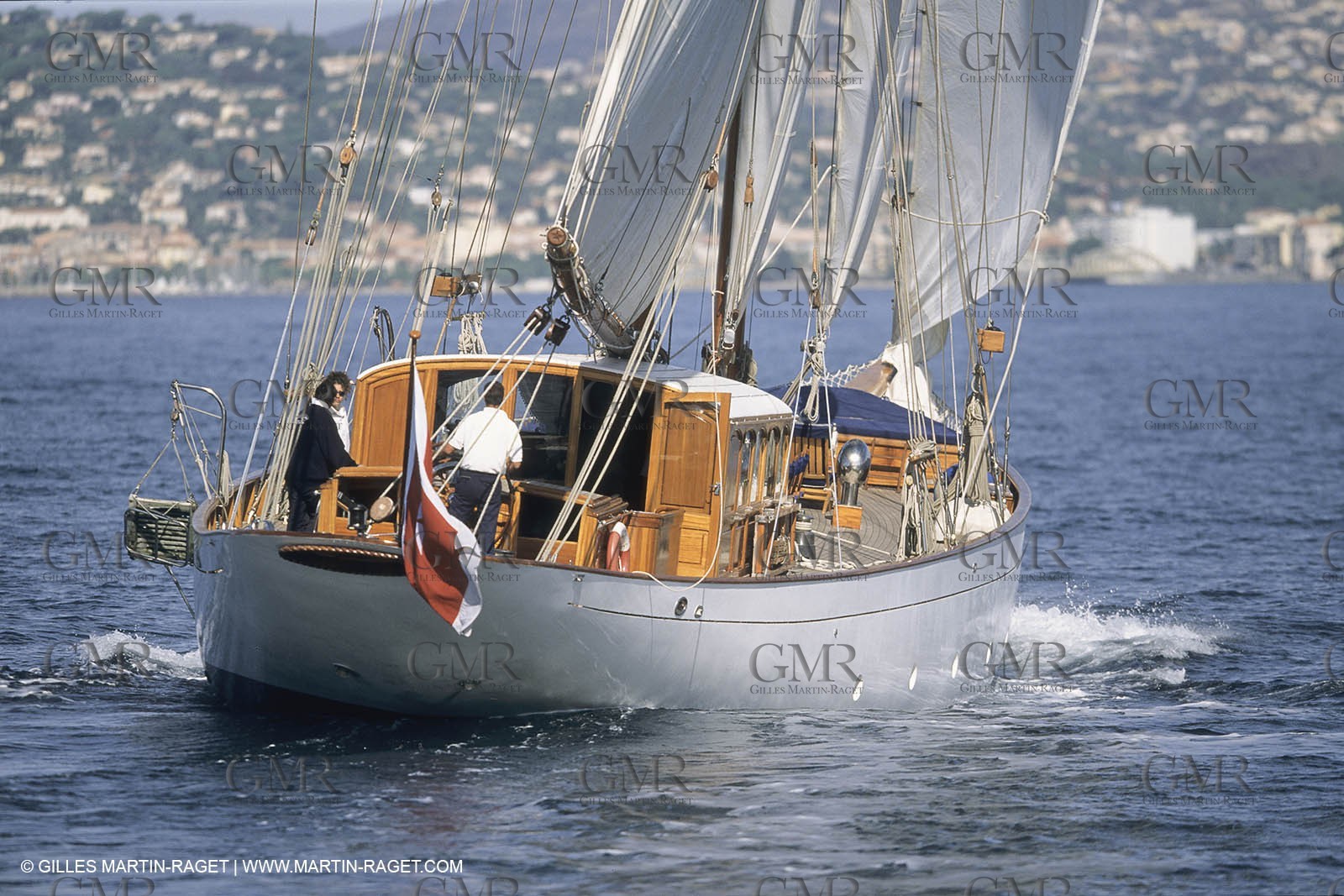 Classic Yachts, Weatherbird