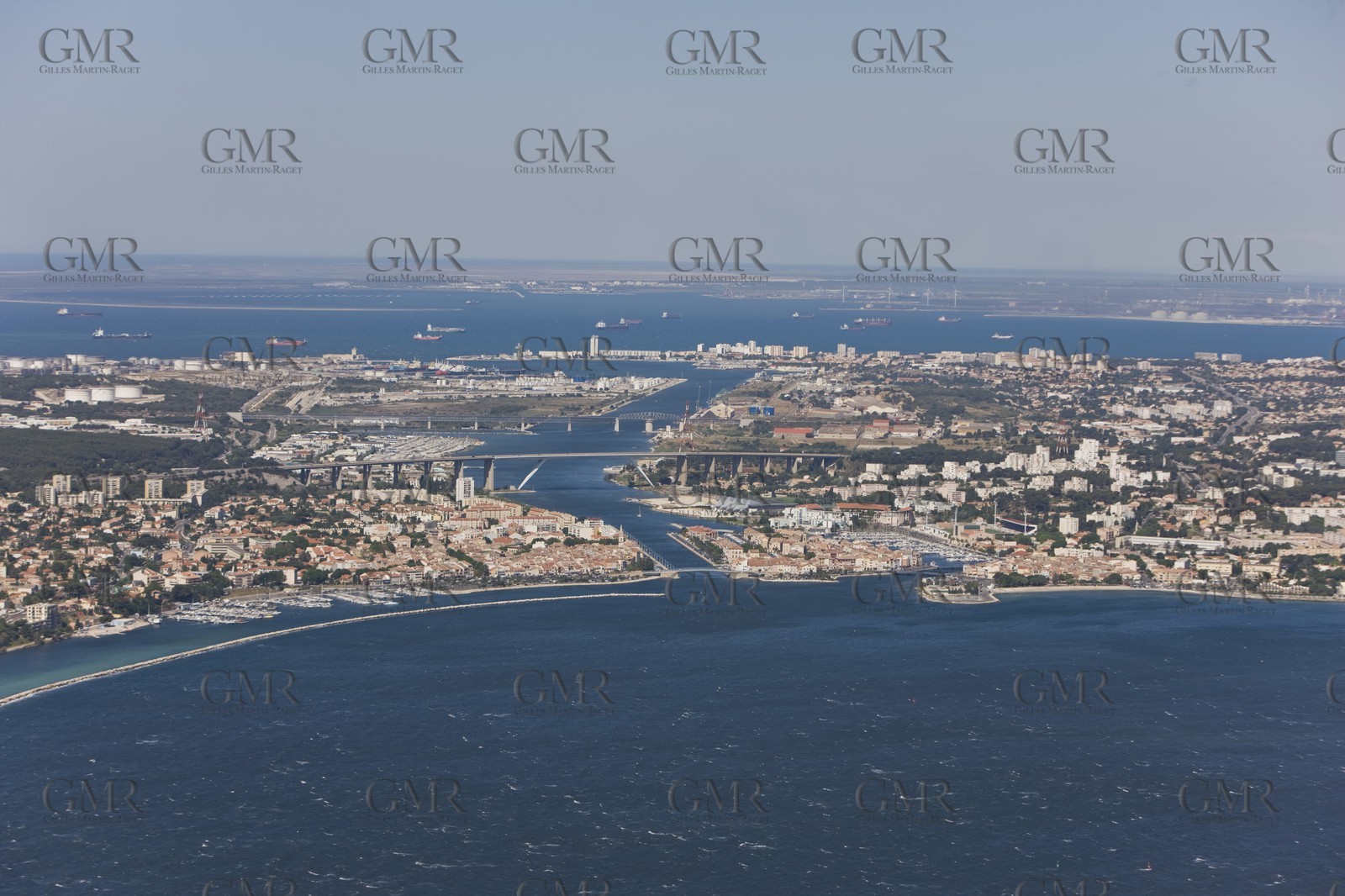 14 07 2008 - french coast in Fos gulf and Port de Bouc area