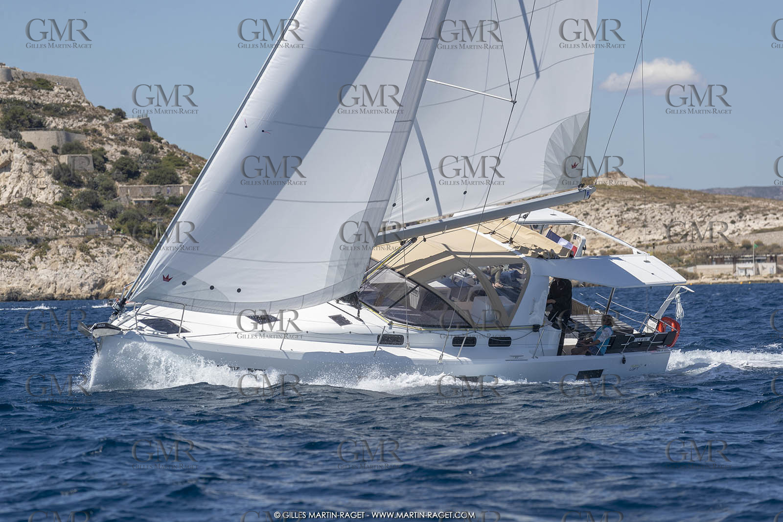 12 06 2019, Marseille (FRA,13), Jeanneau Sun Loft 47