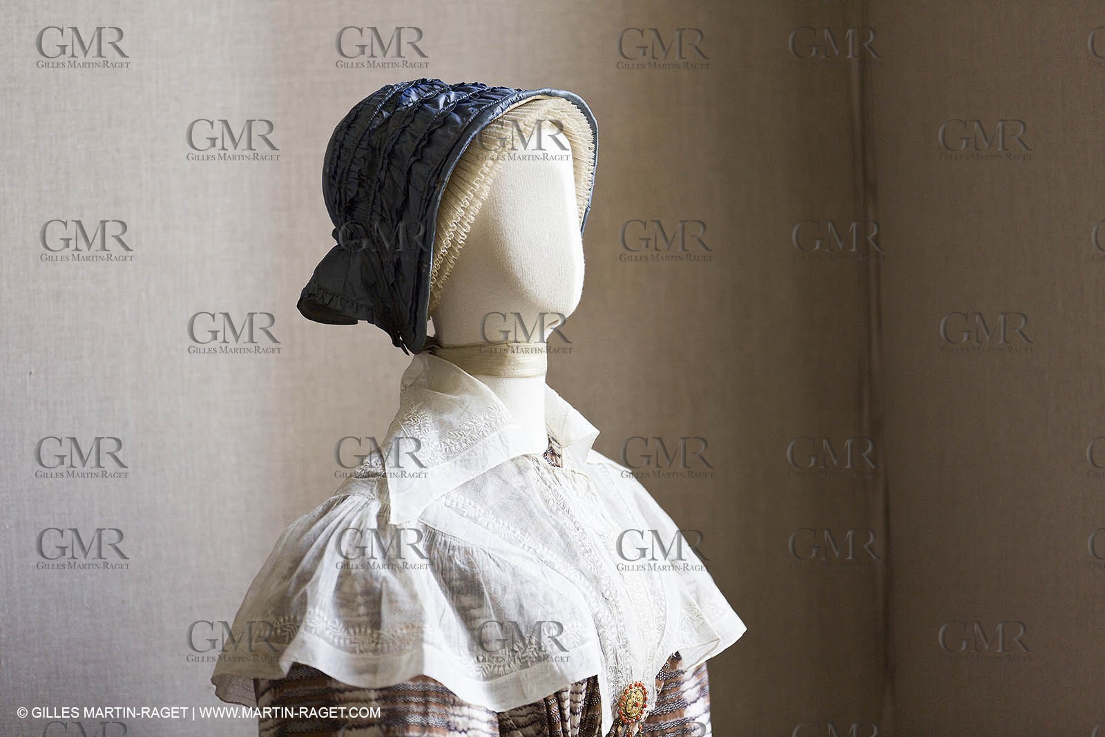 06 07 2012, Toulon (FRA,83), Villa Rozemaine, Exposition Robes de Mode